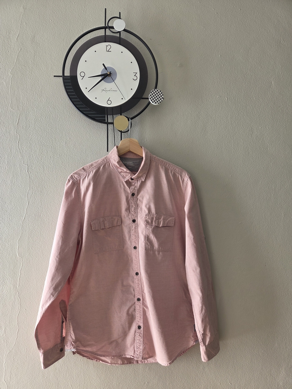 Calvin Klein Jeans Men's Light Pink Casual Button-Down Shirt